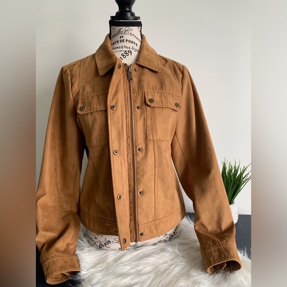 Reitmans SZ:M Tan Crop Ultra Suede Jacket - Picture 2 of 6